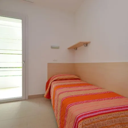 Chic Retreat With Pool And Balcony * Lignano Sabbiadoro