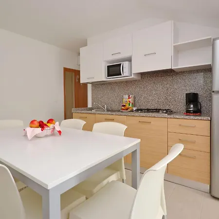 Апартаменты Chic Retreat With Pool And Balcony *